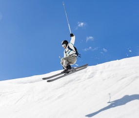 开云体育下载-智利连续得分压制爱尔兰，奥纳纳成为关键先生