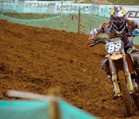 开云体育在线-伊萨克爆发点燃北欧之光，牙买加提前终结悬念令苏格兰黯然