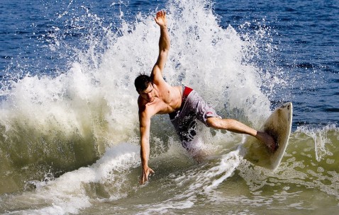 开云下载-南美风暴席卷安联，恩佐一锤定音，拜仁闪电战击溃哥伦比亚