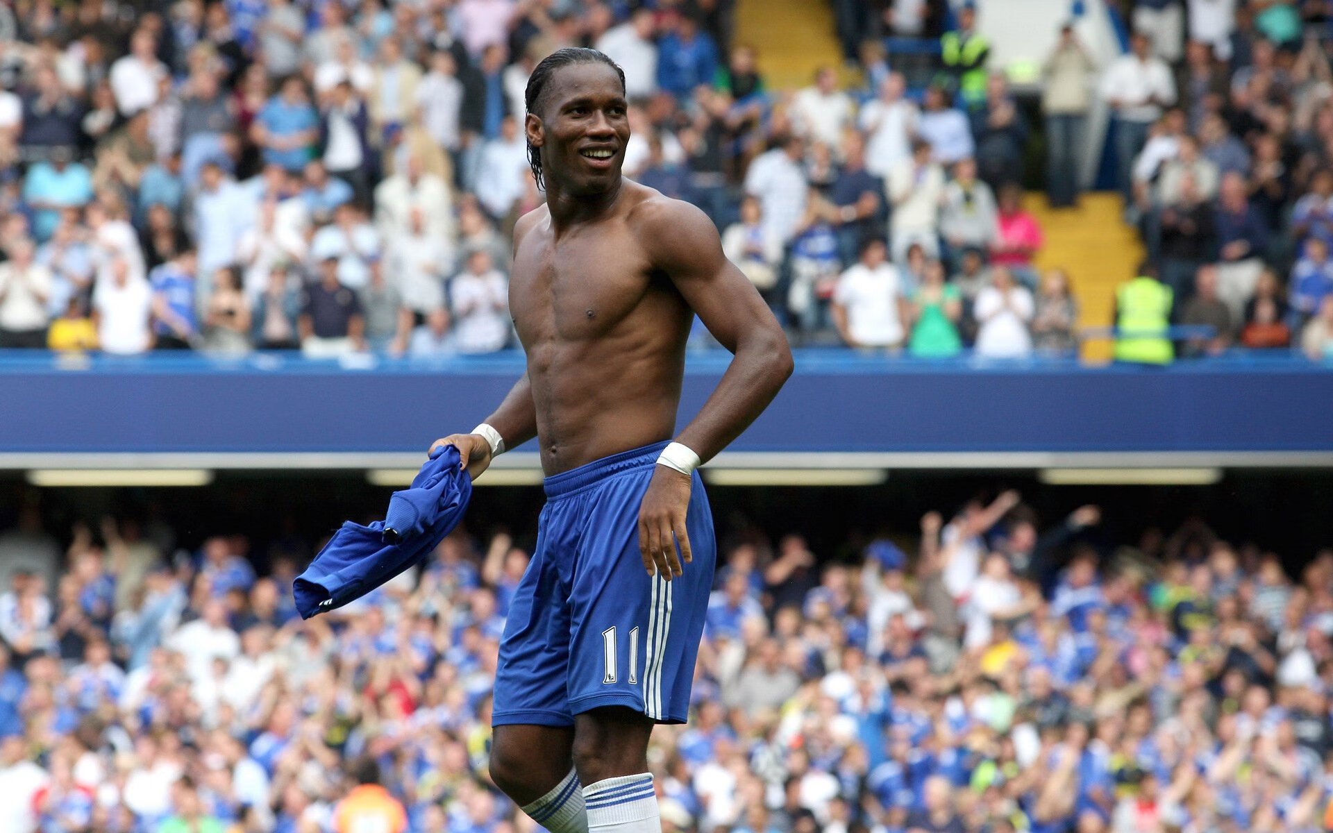 摩纳哥铁血征服勒沃库森，特奥书写王权唯一注脚